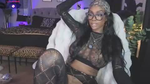 Tatted Queen online show from August 2, 7:37 pm