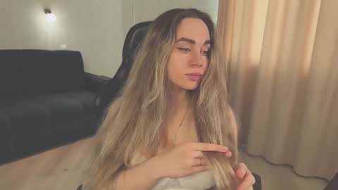 Snapshot of tatti_1 chatting on February 6, 7:45 am Tata online show from February 6, 7:45 am