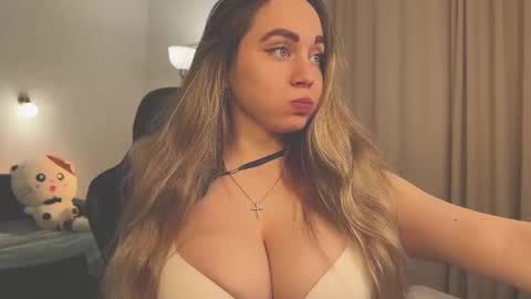 Snapshot of tatti_1 chatting on February 14, 4:15 am Tata online show from February 14, 4:15 am