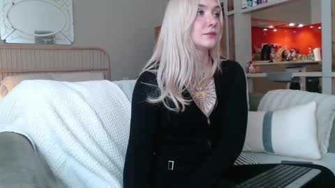 tattoobbgirl online show from February 25, 4:14 pm