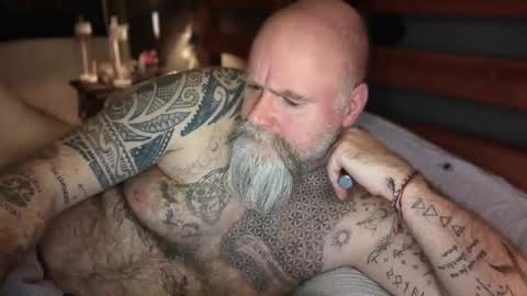 Tattooeddilf 01 online show from November 4, 11:28 pm
