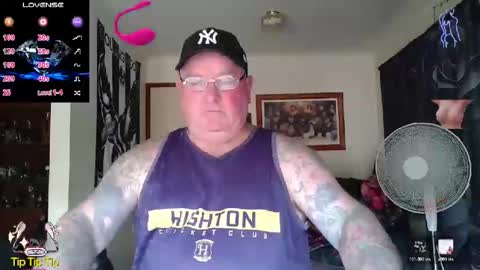 tattzsexy online show from February 25, 2:15 am