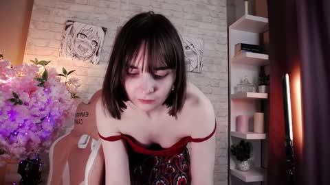 Taya online show from December 5, 6:49 pm