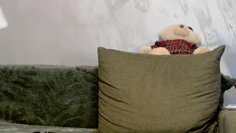 TayaKayan online show from February 25, 10:30 am