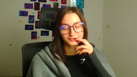 Taya online show from February 6, 7:12 am