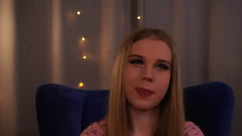 Taya online show from June 28, 5:09 pm