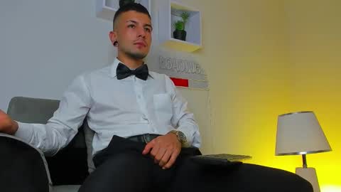 tayer_bennet online show from September 13, 3:42 am