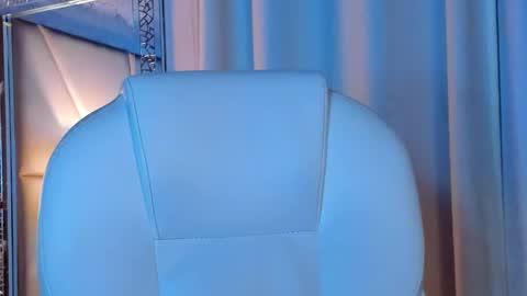 tayler_swift1 online show from December 5, 11:01 am