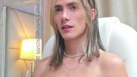 tayler_swift1 online show from March 6, 1:05 am