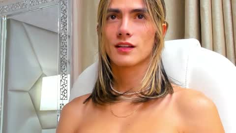 tayler_swift1 online show from January 18, 6:56 am