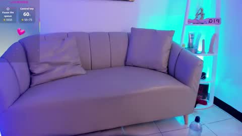 taylor__watson online show from February 24, 7:06 pm