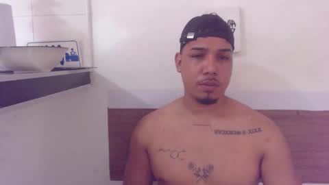 Snapshot of taylor_collins_2 chatting on October 11, 2:54 pm taylor_collins_2 online show from October 11, 2:54 pm