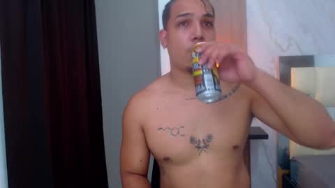 Snapshot of taylor_collins_2 chatting on September 14, 9:16 pm taylor_collins_2 online show from September 14, 9:16 pm