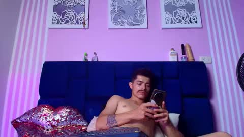 taylor stele online show from June 11, 12:32 am