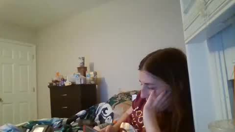 taylorslay online show from April 14, 1:42 am