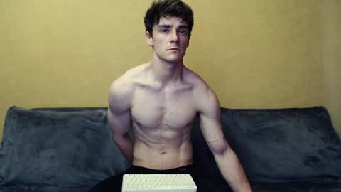 Ean online show from June 25, 2:44 pm