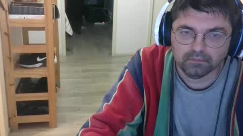 Snapshot of tchecky2 chatting on January 6, 4:26 am tchecky2 online show from January 6, 4:26 am