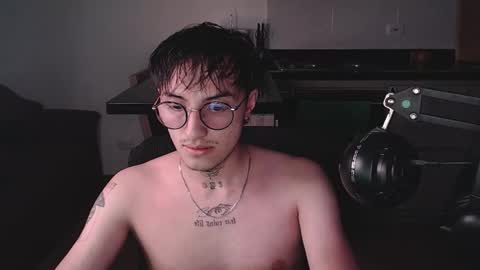 Teo independent model online show from March 26, 3:12 am