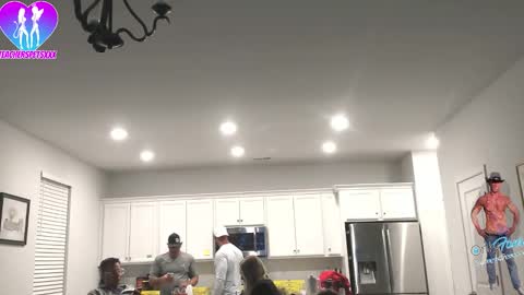 THE TEACHERS PETS online show from February 27, 2:04 am