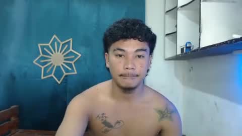 teahyun_yeongsu online show from December 14, 2:29 am