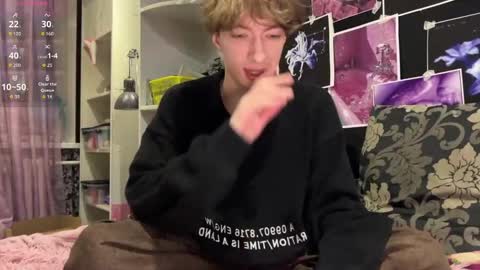 Alice     online show from March 22, 11:09 pm