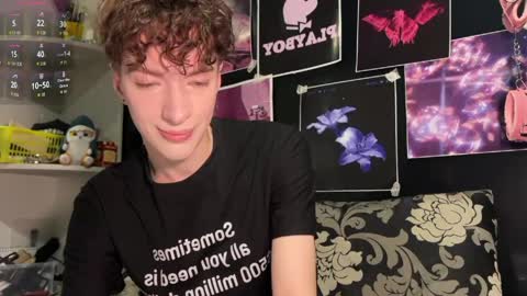 Alice     online show from April 17, 12:02 am