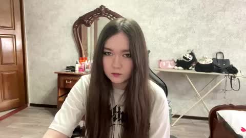 Im Techa 3 feet 24 cm height 170 online show from March 4, 11:40 am