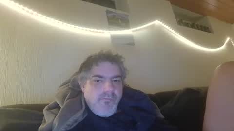 Peter online show from December 3, 6:19 pm