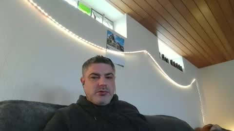 Peter online show from March 12, 10:26 am