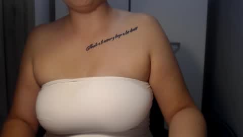 Teeyara  online show from September 23, 3:06 pm