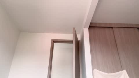 Amy No penetration Virgiin giirl online show from June 12, 2:05 pm