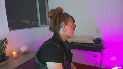 tekila__ online show from April 1, 2:12 am