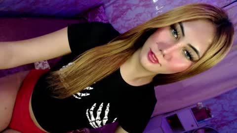 Im Dianna DONT FORGET TO FOLLOW ME   online show from February 1, 7:26 am