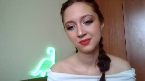 Snapshot of temptingvision chatting on March 5, 8:10 am temptingvision online show from March 5, 8:10 am