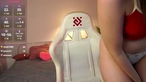 Snapshot of tender_babyy chatting on March 9, 5:49 pm Sexy girl Li online show from March 9, 5:49 pm