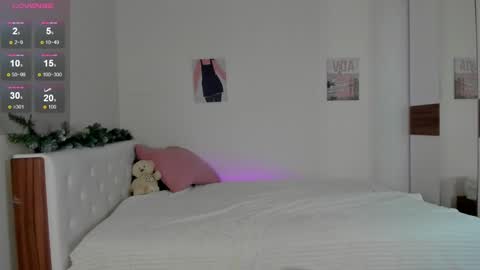 Snapshot of tender_babyy chatting on January 26, 5:23 pm Sexy girl Li online show from January 26, 5:23 pm