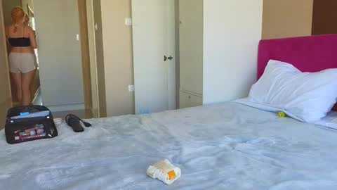 Amanda and Kenny online show from November 23, 3:48 am