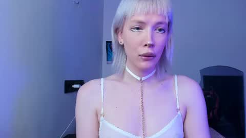 Kira online show from June 12, 10:42 pm