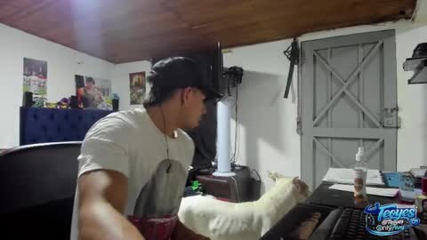 teoyes_ online show from February 27, 2:37 am