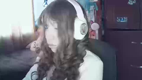 Terra Elowen online show from March 19, 5:07 pm