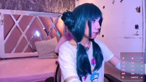 Terra Elowen online show from October 30, 1:01 pm