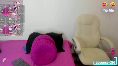 Snapshot of tesa_cute chatting on September 10, 2:01 am tesa online show from September 10, 2:01 am