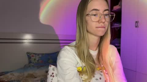 tessa_calmness online show from June 25, 3:47 am