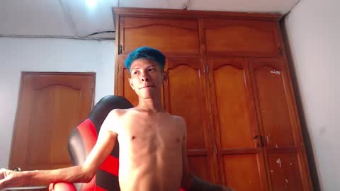 tessachains online show from February 10, 12:35 am