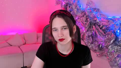 Tessa online show from December 2, 9:29 am