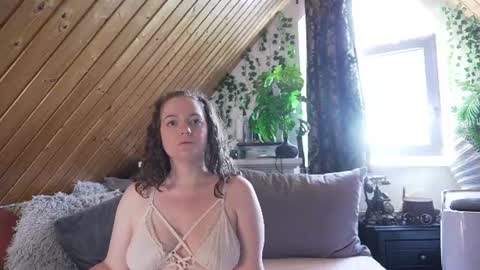 Tessa online show from August 3, 2:56 pm