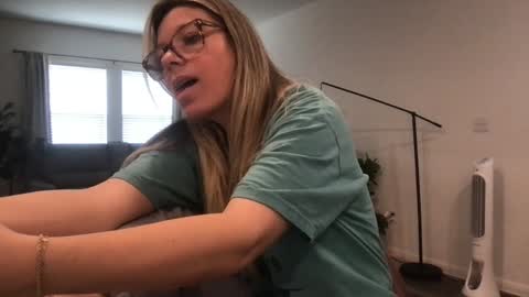 Daphne Summers online show from December 3, 8:53 pm