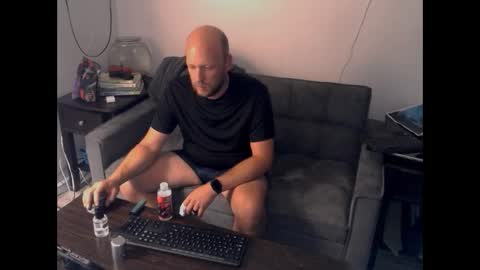 ThicThighsBlueEyes online show from September 13, 10:28 am