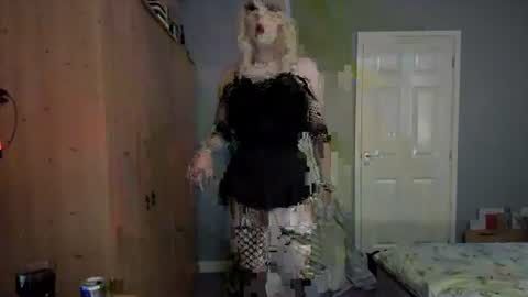 Kirstie online show from June 13, 5:40 am