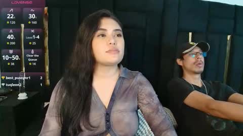 T H A I S  online show from November 21, 9:57 pm